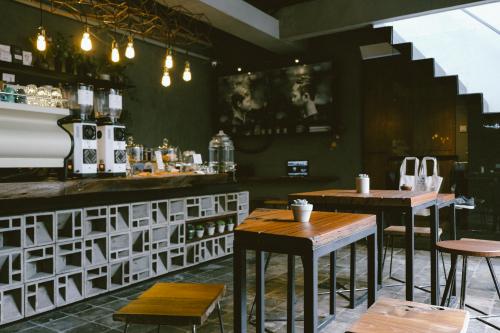 4 Tempat Nongkrong di Jakarta yang Letaknya “Rahasia”